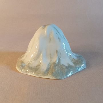 Riproduzione del monte Fuji in gres. realizzato a mano