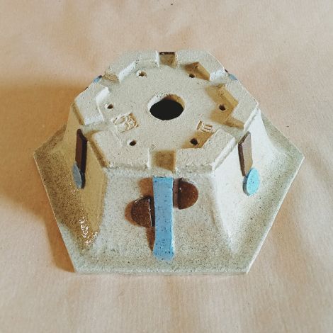 Vaso per shohin bonsai esagonale con decorazioni applicate